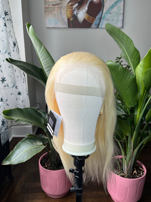 BLONDE STRAIGHT WIG COLLECTION